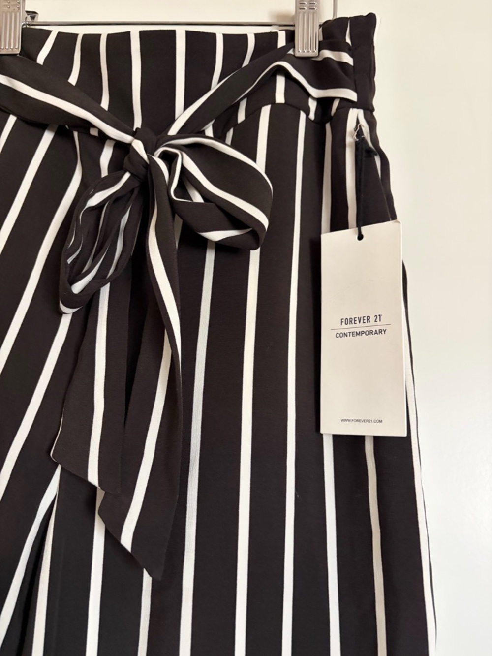 FINAL PRICE! Forever 21 Wide Leg Striped Pants High Waist Adjustable Small NWT - Picture 4 of 11